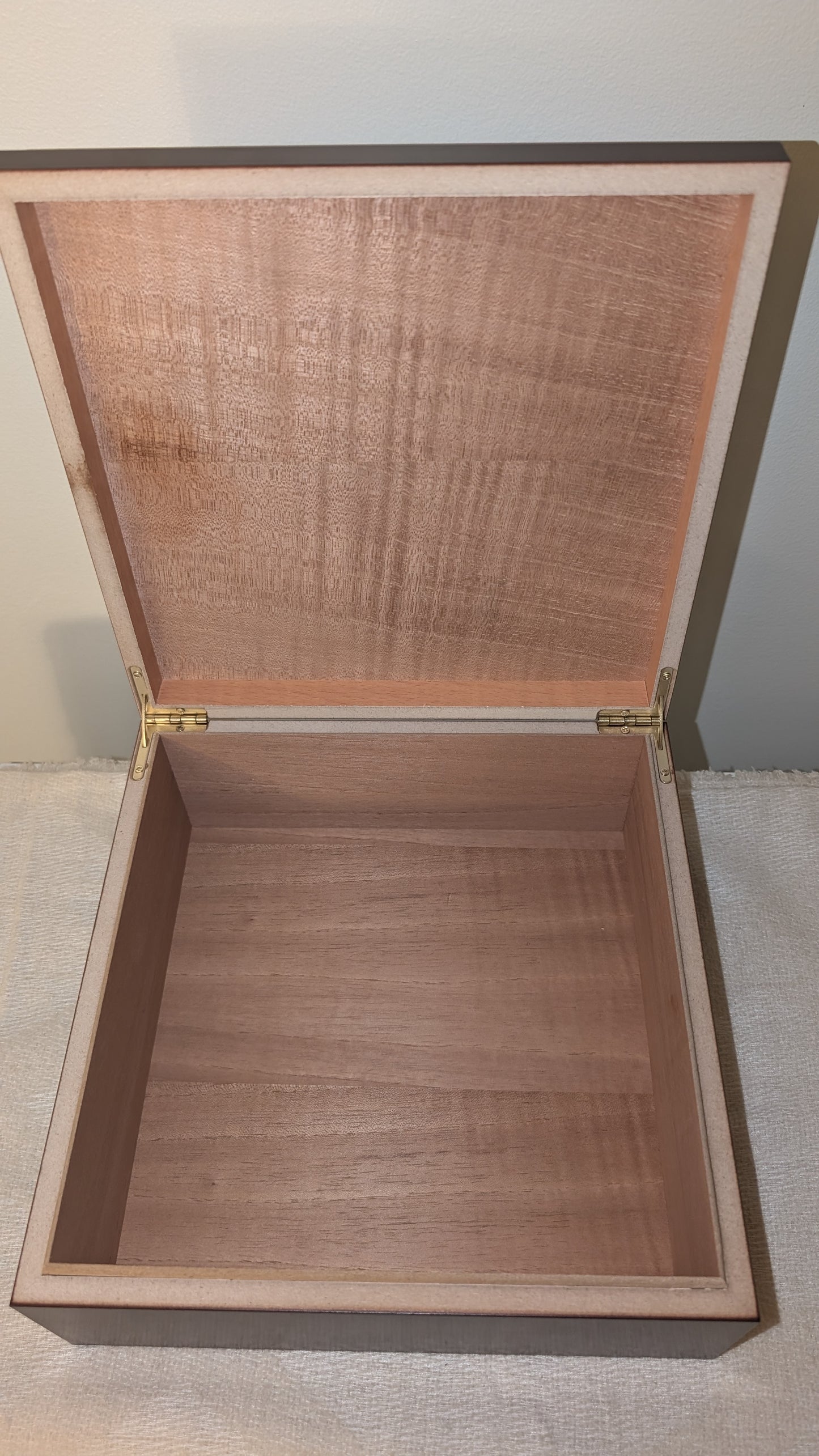 Memorial Keepsake Box That Keeps Memories At A Touch